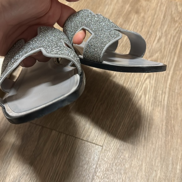 Hermes Oran Grey Leather Slides Beaded Sparkle 39 - Picture 6 of 9